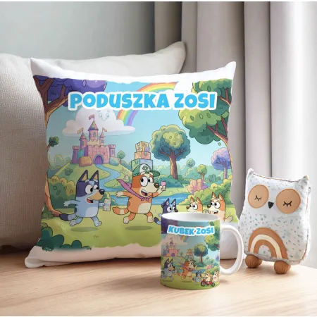 KUBEK + PODUSZKA zestaw z Bluvi i Rodzinką – Personalizowany Prezent Dla Dziecka
