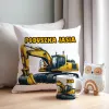 Zestaw Prezentowy Poduszka + Kubek z Żółtą Koparką Prezent dla Chłopca